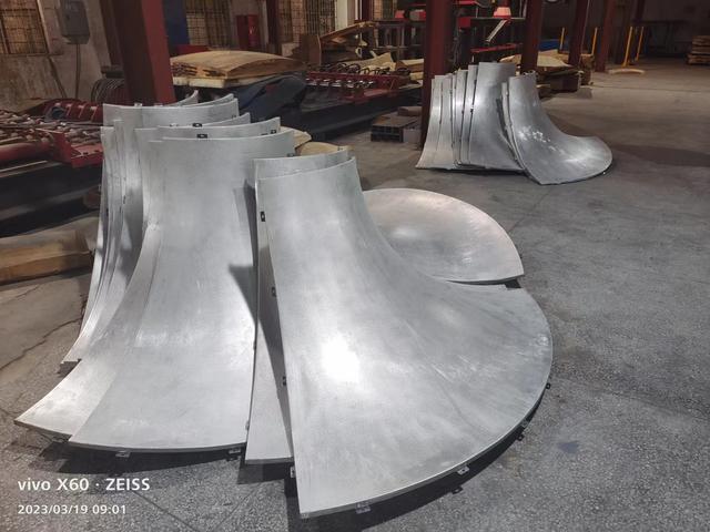 Penutup Kolom Dan Langit-Langit Aluminium Double Courved