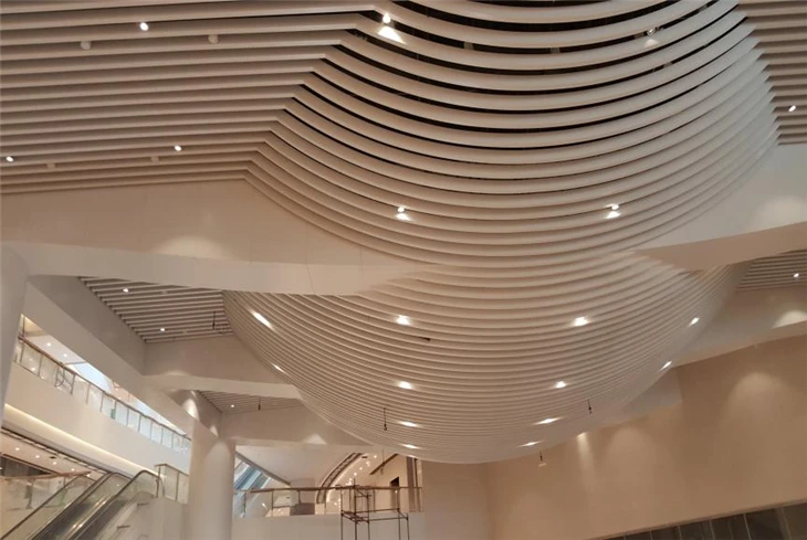 Panel Plafon Strip Berlubang Aluminium Panel Padat 3.0mm